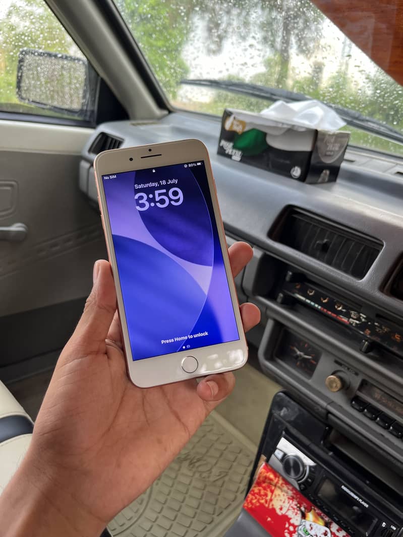iPhone 8+ 3