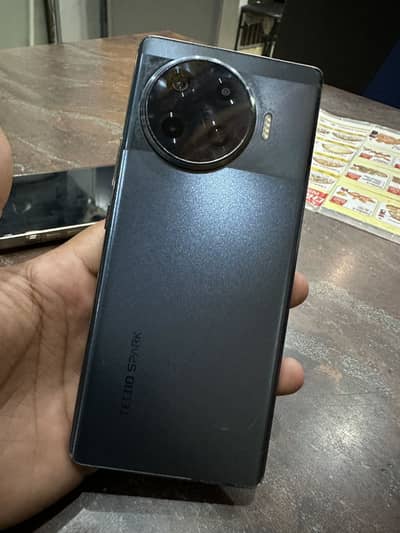 Spark 20 pro plus