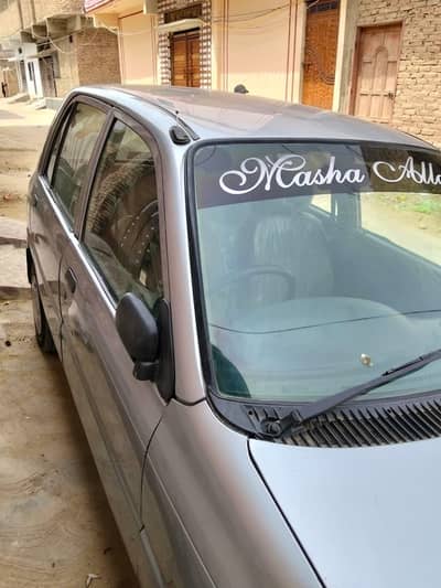 Daihatsu Cuore 2011