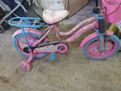 three tyre cycles for 6/8 yo