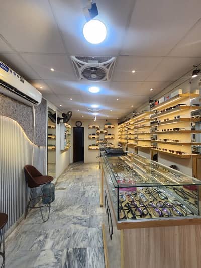CHANCE DEAL 330 SQFT SHOP AVAILABLE FOR SALE IN DHA 7