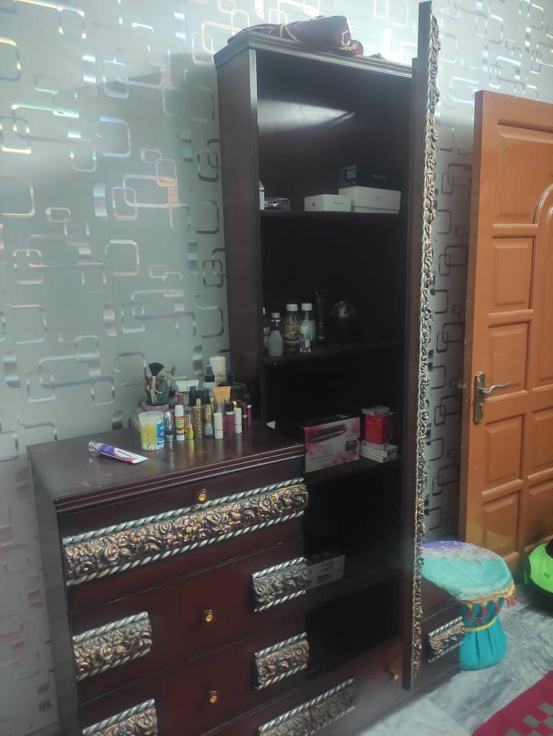 dressing table 1