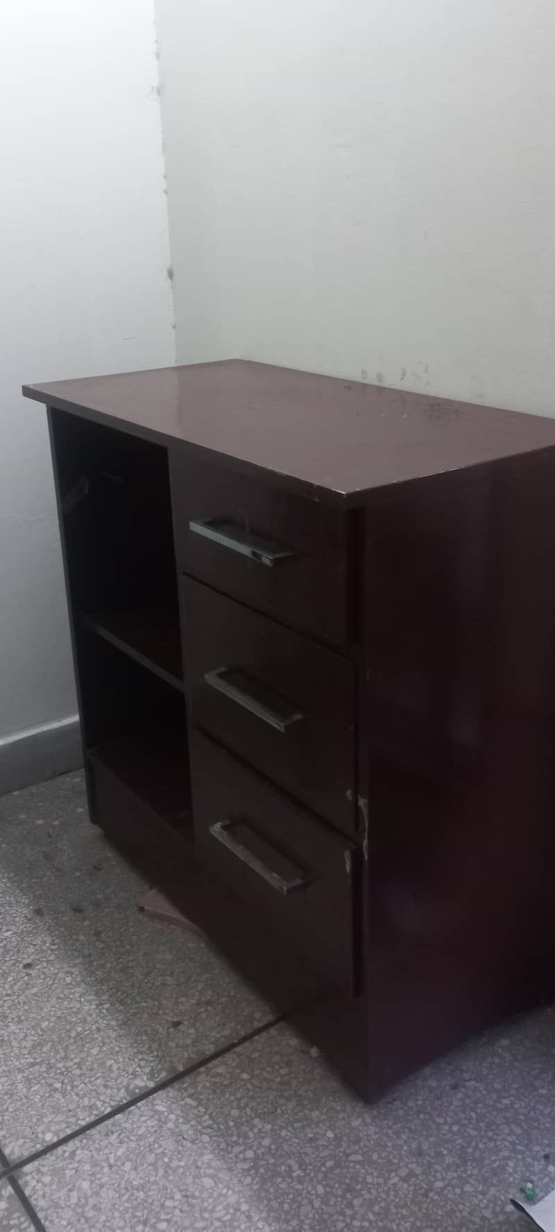dressing table 1