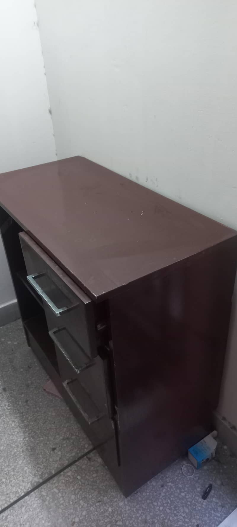 dressing table 8
