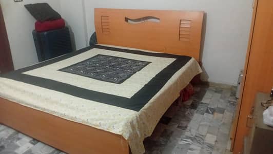 bed without mattress
