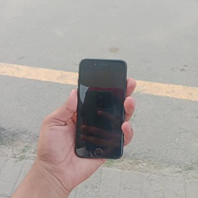 Apple iPhone 7