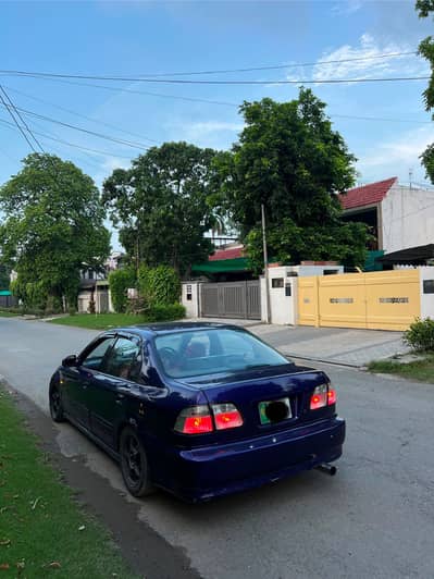 Honda Civic EXi 2000
