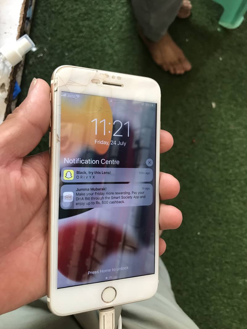 iPhone 7 Plus 0