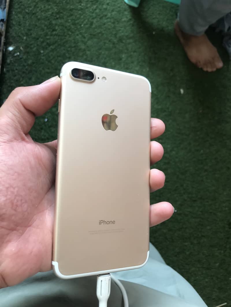iPhone 7 Plus 4