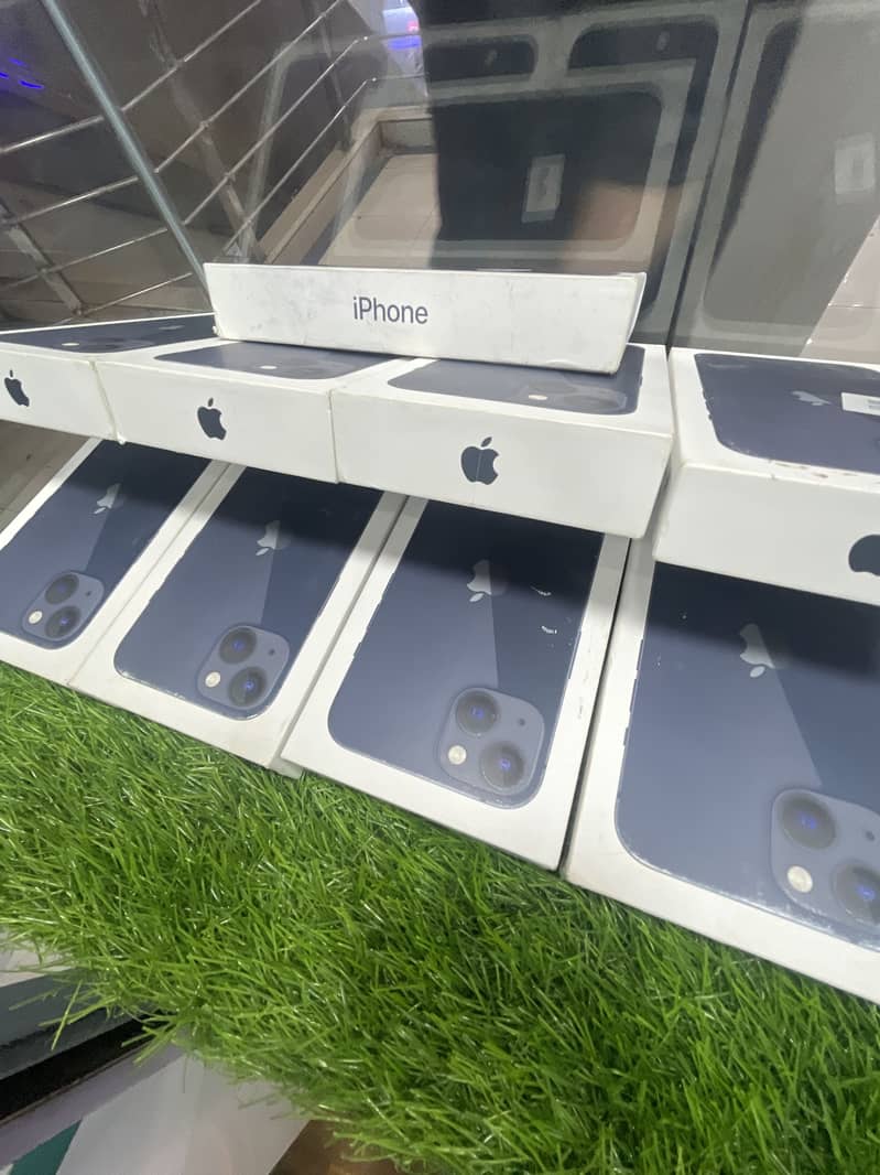 iPhone 13boxpack nonactive 2
