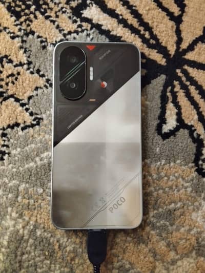 Xiaomi Poco F7 cyber silver edition