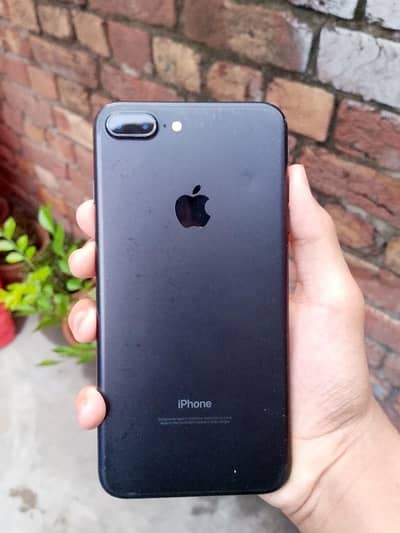 Iphone 7 plus non pta 128 gb in good condition