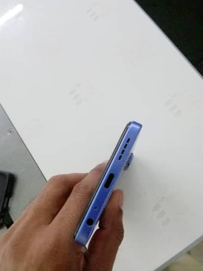 Infinix 6 128