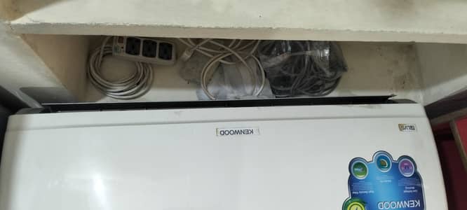 Kenwkod 1.5 ton AC for sale