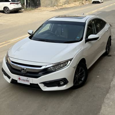 HONDA CIVIC ORIEL UG MODEL 2020 REGISTERED 2020  MILEAGE 42000 KM
