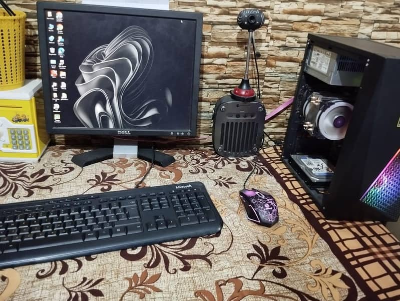 AMD MINI GAMIMG PC 5