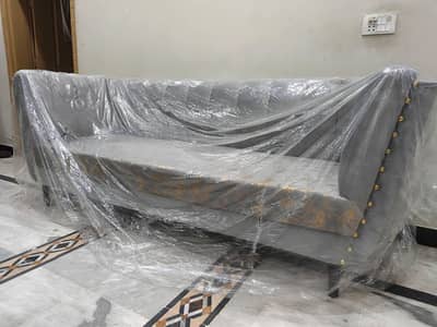 Sofa Set bilkul new condition ha 5 seater never used