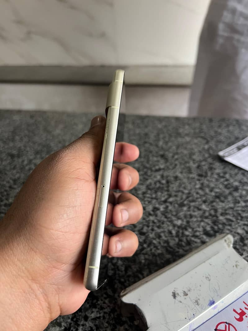Pixel 7 4