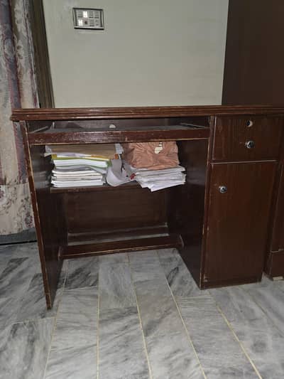 Office/Study Table