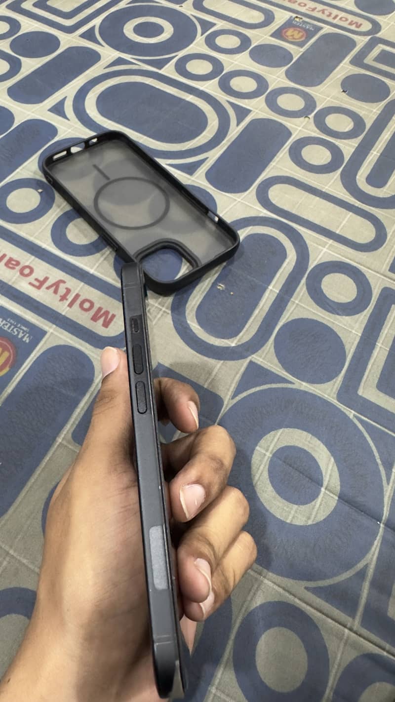Apple iPhone 15 5