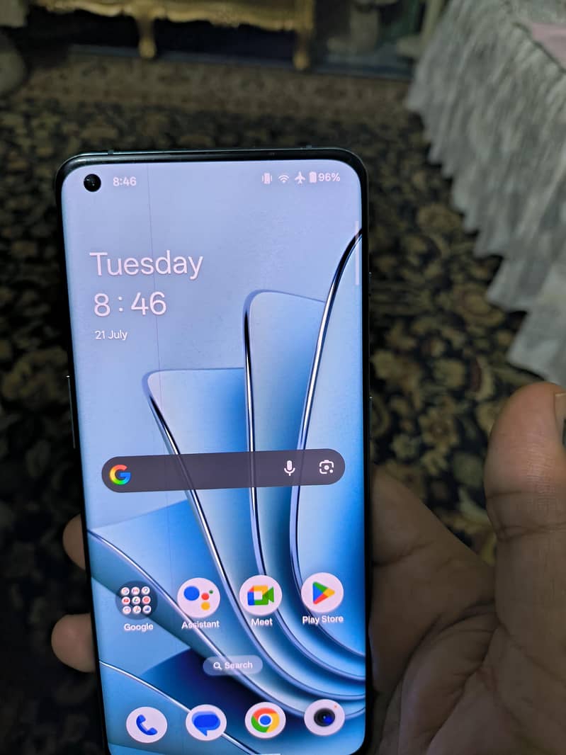 One Plus 10 Pro 1