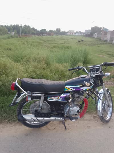 HONDA 125.2020MODEL TOTAL JANIUNE BIKE ENGINE ZERO CONDITION