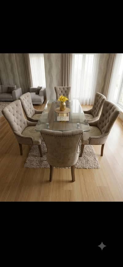 Excellent Condition Dining Table with 6 Chairs Set for Sale