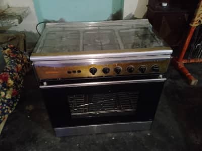 Stove With Large Size Oven Best For Bakery and Household Large Size