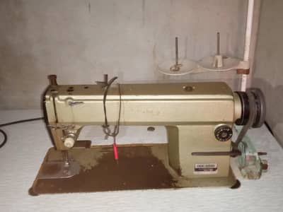 Used DDL-5550 Sewing Machine – good Condition
