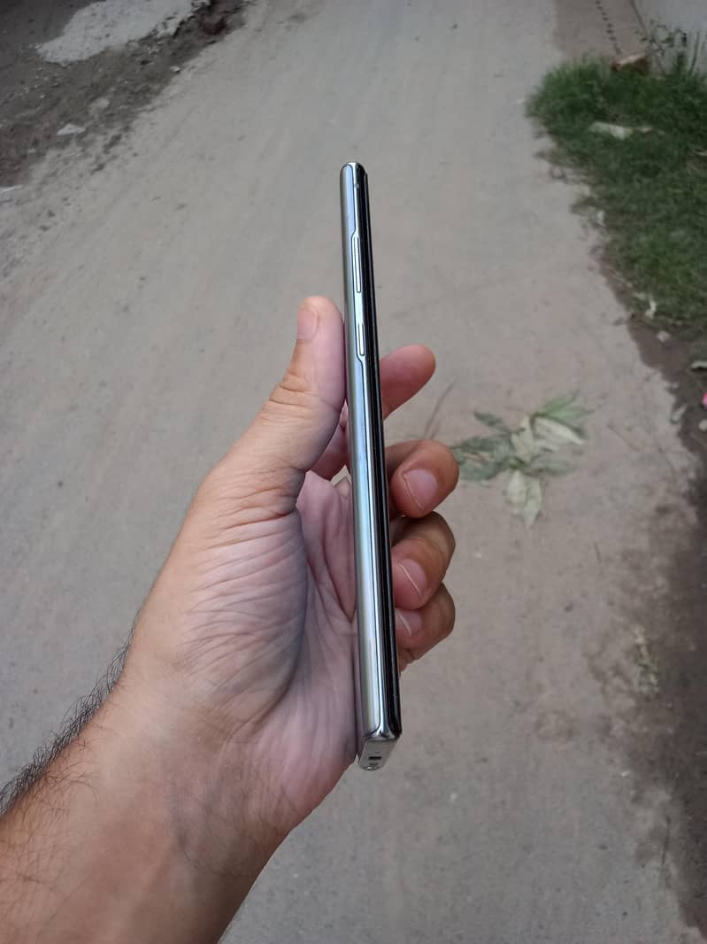 Samsung note 10 plus 6