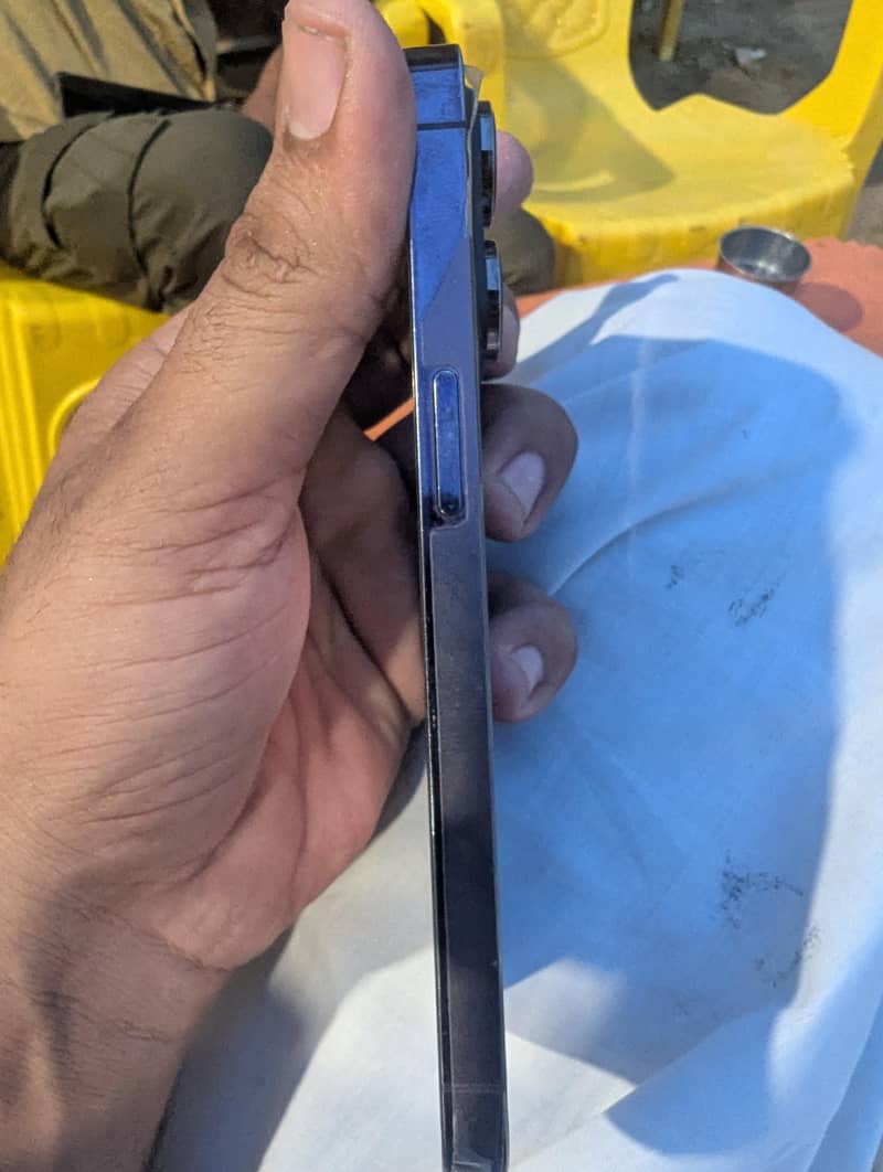 Apple iPhone 14 Pro 2