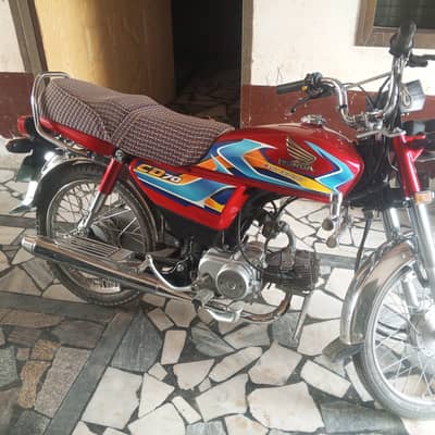 Honda CD 70 2025/26 number lagva hai