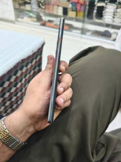 Tecno CAMON 40 Pro