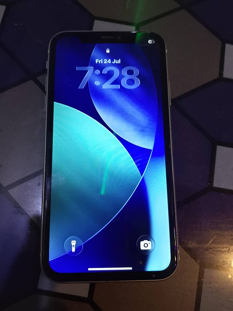 Apple iPhone 11 0