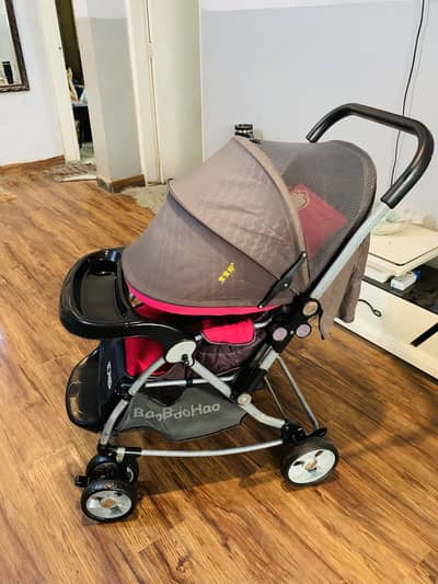 2 in 1 pram/ stroller in excellent condition pram and swing