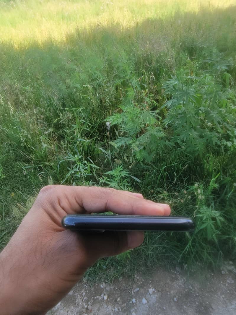 Apple iPhone 7 Plus 2
