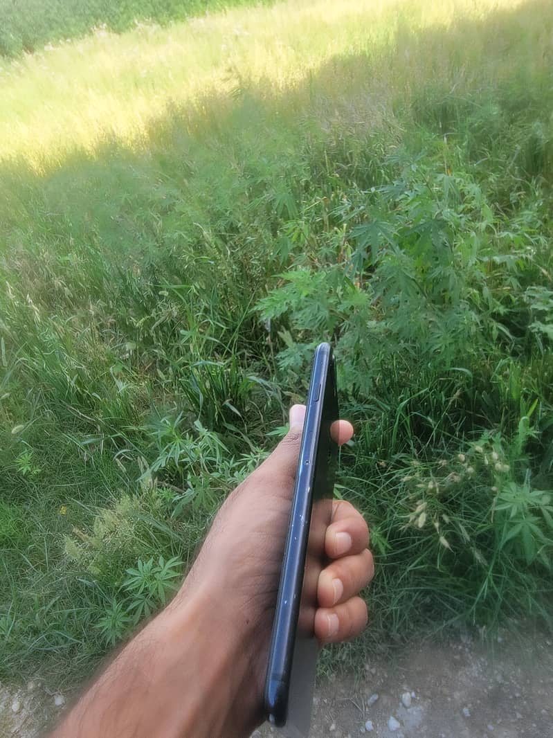 Apple iPhone 7 Plus 3