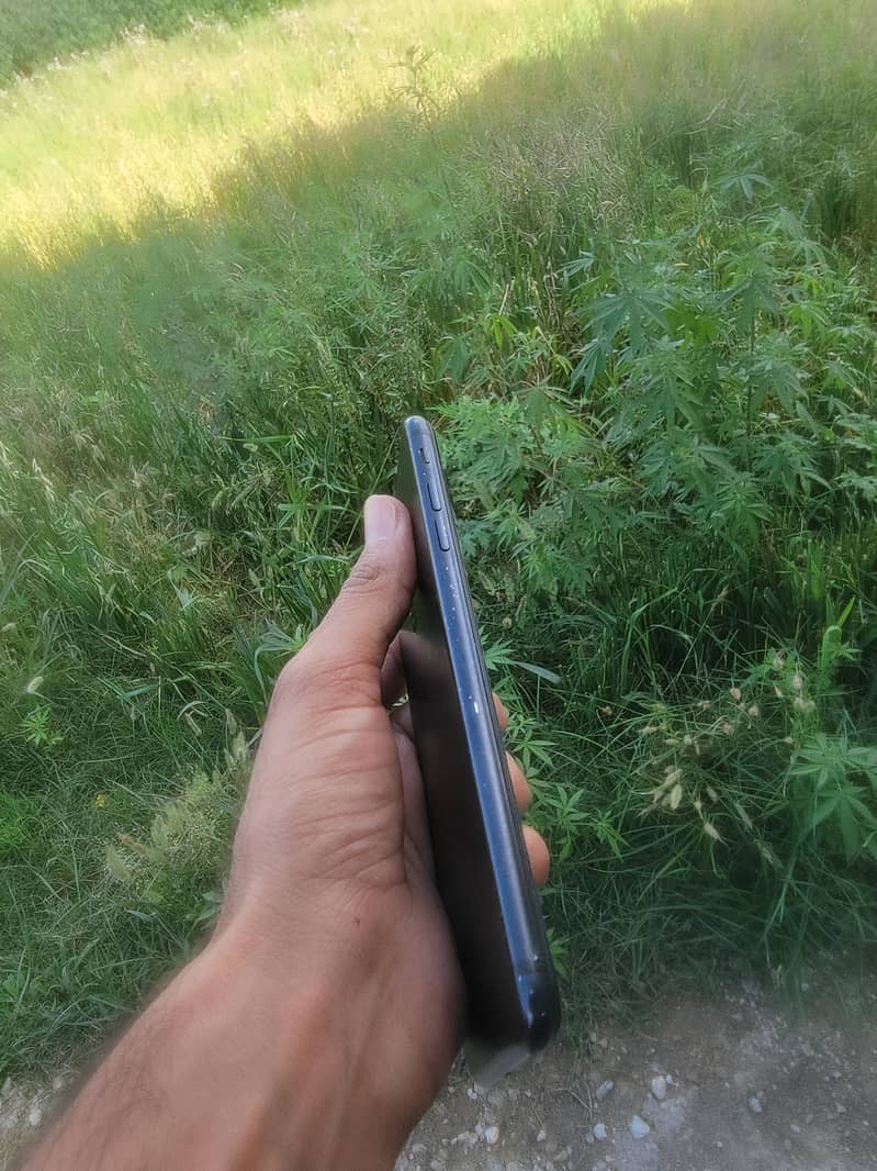 Apple iPhone 7 Plus 4
