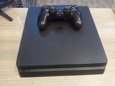 Ps4 slim jailbreak 1TB with full of games or choice games