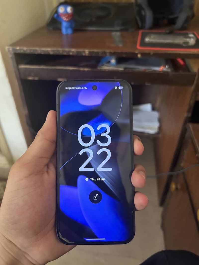 Google Pixel 9 5