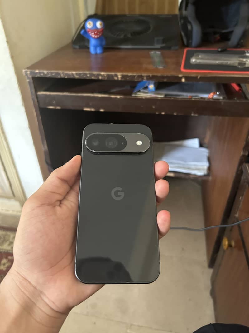 Google Pixel 9 6