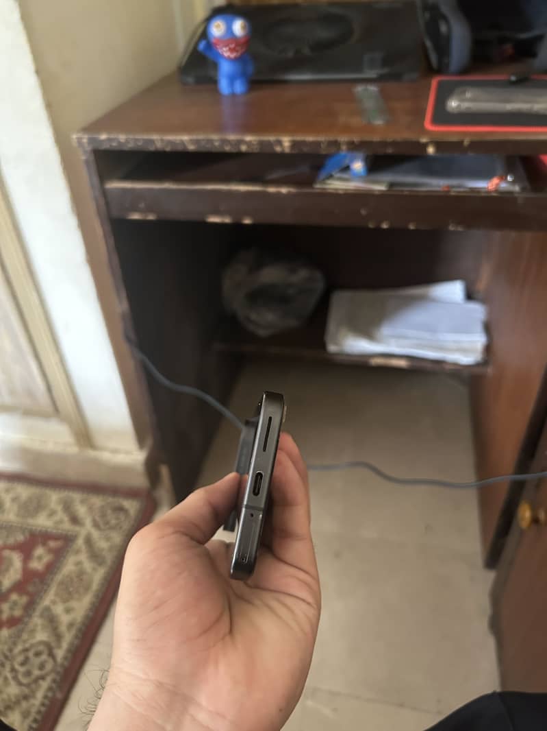 Google Pixel 9 8