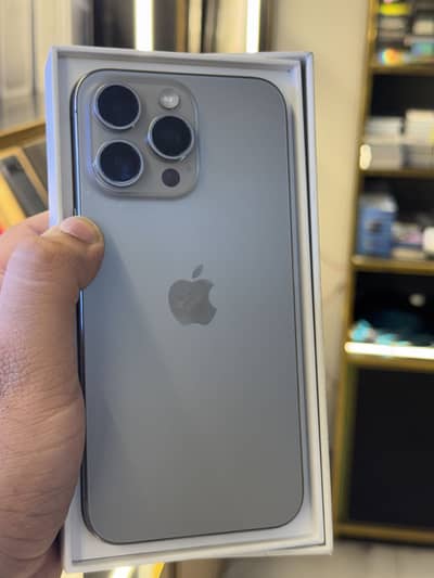 Apple iPhone 15 Pro Max FU
