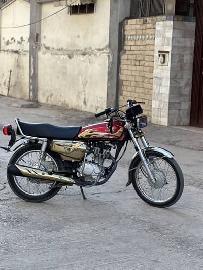 GOLDEN EDITION 125 26 Model