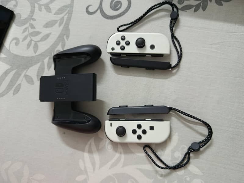 Nintendo Switch OLED 4