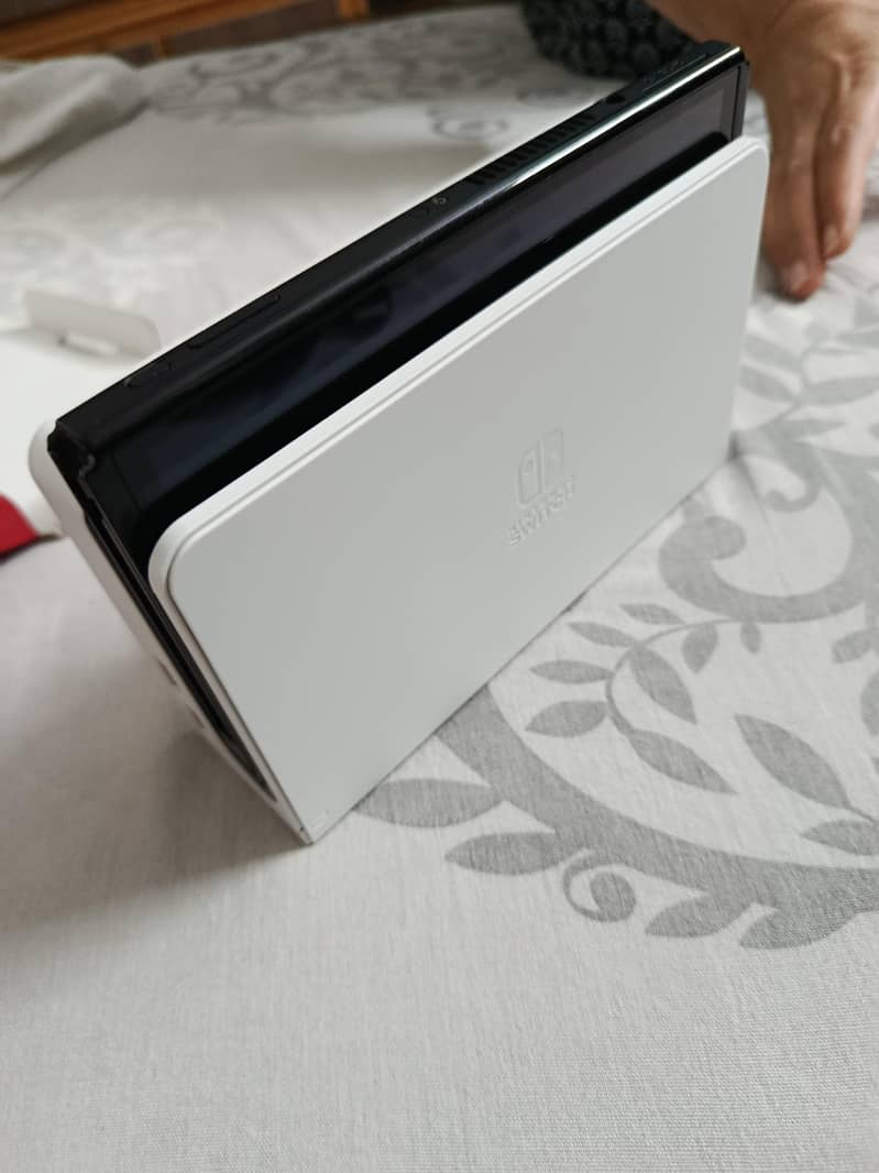 Nintendo Switch OLED 5