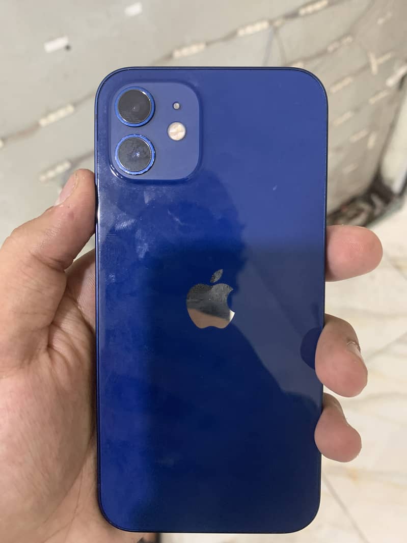 iPhone 12 0