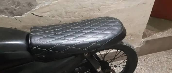 caferacer seat for 70,125 bike adjustable fitment