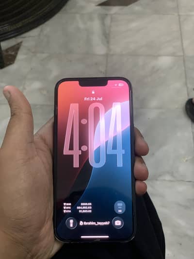 Apple iPhone 13