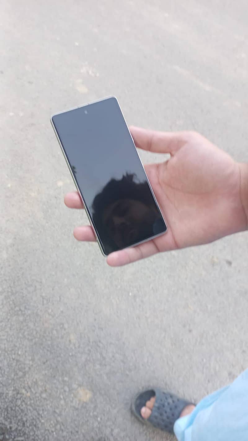 Google Pixel 7a 5